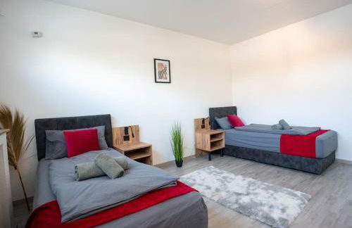 Serviceroom24 - Apartment 2 in Gladbeck WLAN - Smart-TV - 24-7 Check-in und Küche - Foto 14