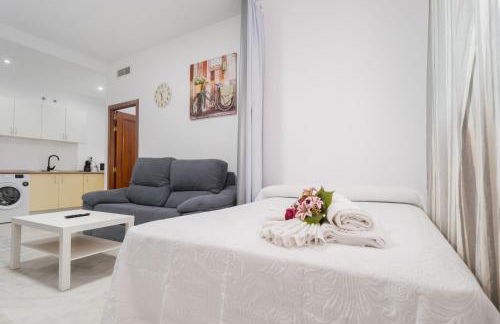 Apartamento Deluxe 2 Room Piscina Parking LuxSevilla Bormujos - Foto 5