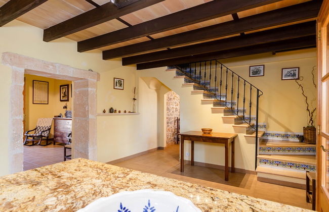 Nice Villa With Private Pool - Photo 28