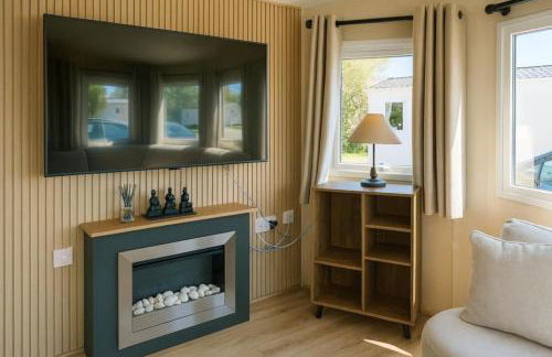 12a Mill View 4 Bed Static Caravan Marton Mere - Photo 5