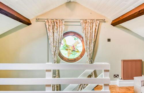 The Hurst Coach House - Photo 28