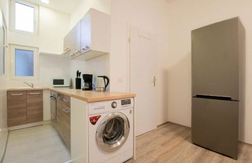 Tolstov Apartments - 1 or 3 Room Apartments - 20 Min Messe DUS and Old Town DUS - Foto 23