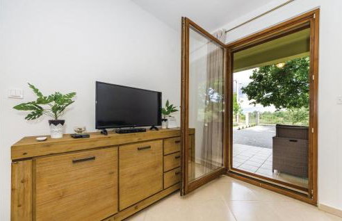 Two-Bedroom Holiday Home In Biograd - Foto 28