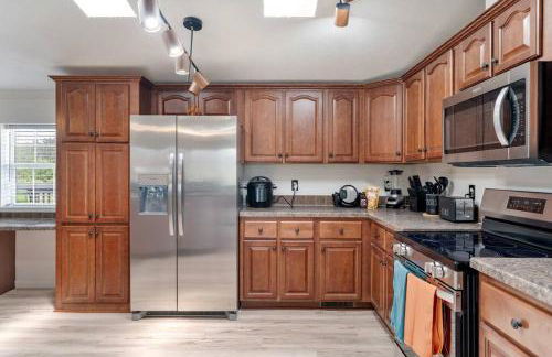 Bliss of Burdett on the Seneca Wine Trail w Hottub and Barbecue - Foto 31