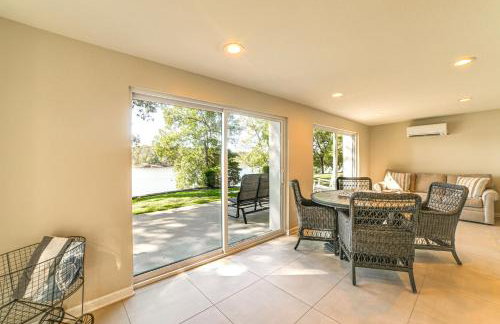 Spacious Kentucky Lake Escape with Dock and Views - Foto 21