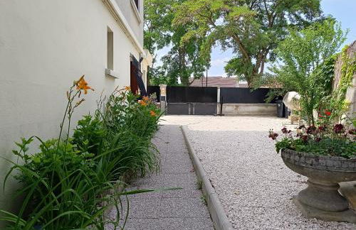 Qhome 1 - Studio entre Paris et Disney - Foto 13