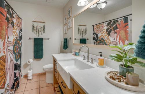 Backyard Oasis and Hot Tub Mtn-View Wickenburg Home - Photo 17