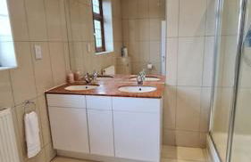 Luxury London House Sleeps x 16, Free Parking, Free Wifi, Garden Patio, Close to tube line easy access to Central London - Foto 75