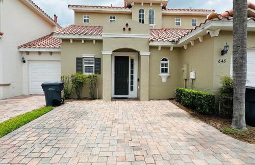 Relax, Recharge, and Explore from Tuscan Hills! - Photo 6