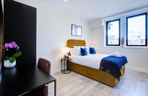 Hybrid Resi - London, Sutton, Free car or van parking - Foto 48