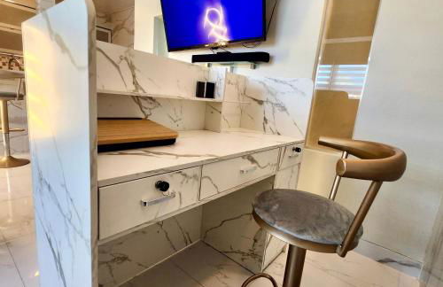 Luxurious Waterfront 2 room apartment- Remodeled- Free parking- 5min drive to Miami Beach - Foto 18