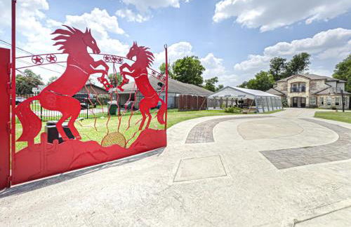 Luxury Spanish Style Getaway - Foto 74