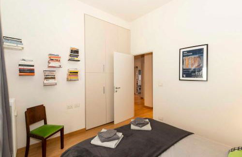 GuestHost - Charming apartment with parking! - Photo 19