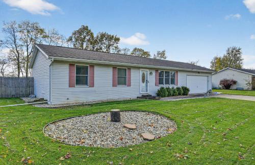 Cozy Retreat with Hot Tub in Peaceful Goshen home - Foto 30