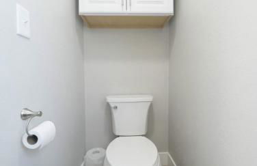 Country Living 3BR with fenced yard on Mooney - Foto 20