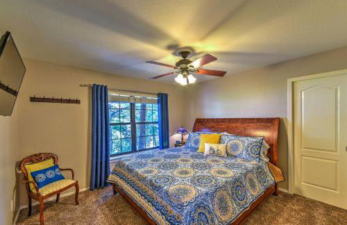 Upscale Flagstaff Home with Hot Tub and Mountain Views - Photo 2