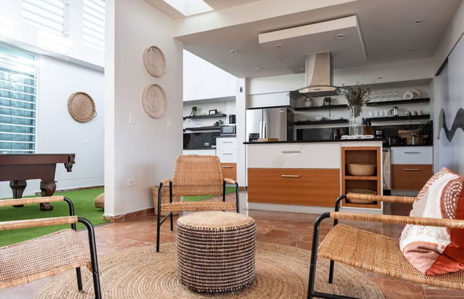 Vistamar Private Waterfront Home Pool - Photo 26