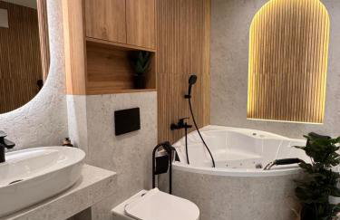 Family & Business Apartments PREMIUM SPA No 3 - 2 Bedroom with Private Jacuzzi, Balcony, Parking - Foto 4