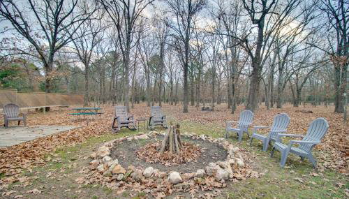 Tahlequah Duplex with Screened-in Porch and Fire Pit! - Foto 2