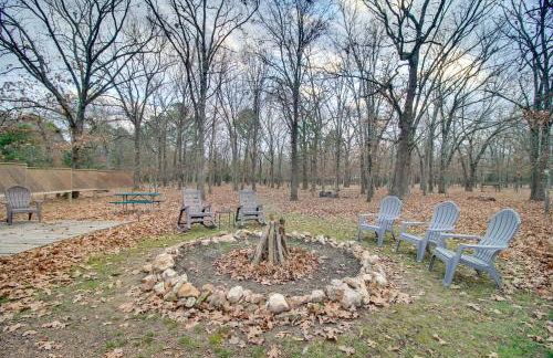 Tahlequah Duplex with Screened-in Porch and Fire Pit! - Foto 2