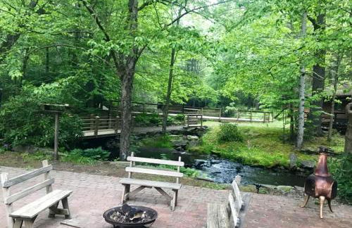 Private Cabin Rental with Wood-Burning Fireplace in Canadensis, Pennsylvania - Foto 12