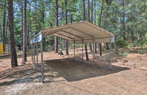 Updated Strawberry Family Cabin with 2 Private Decks - Foto 28