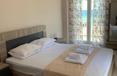 Breeze - Cozy Beachfront Lux Apartment - Listen Piano & the waves - Foto 23