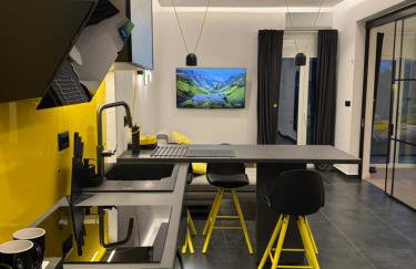 Studio 8 black & Yellow Urban Apartment City Center - Foto 29