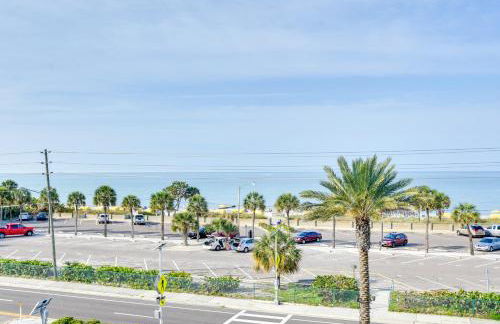 Walk to Madeira Beach Coastal Condo with Balcony - Photo 20