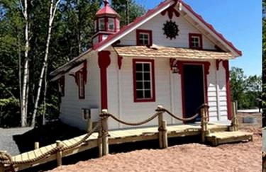Quaint Loft Cabin with Luminous Spaces in Bayfield, Wisconsin - Foto 1