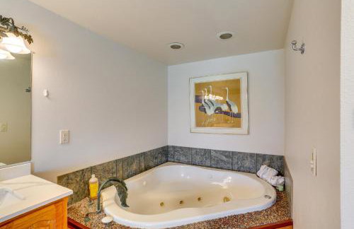 Deck, Grill and River Access California Escape! - Foto 23