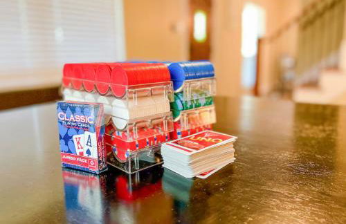 Huge House Fun Central 4BD 3BA with POOL - Foto 17