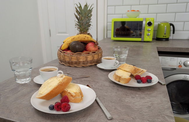 3-bedroom Apartment by Eden Project - Free Parking - Photo 30