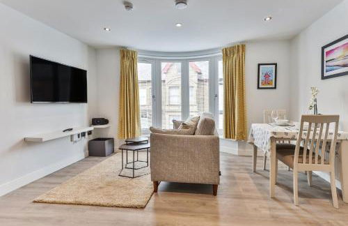 Finest Retreats - 13 Belle House - Apartment 2 - Photo 3