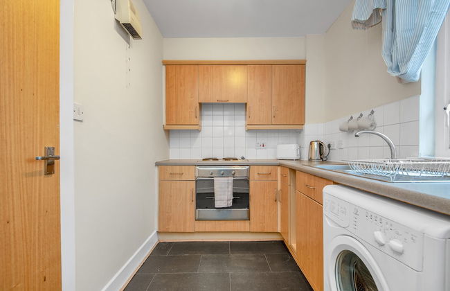 Tony Asga - Coady Apartment - Photo 10