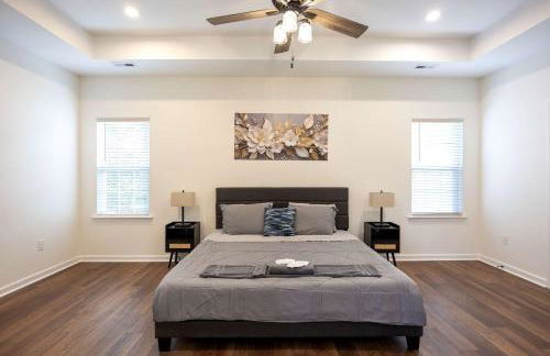 4 Min to Downtown - En-Suite Bath - Washer and Dryer - Foto 20