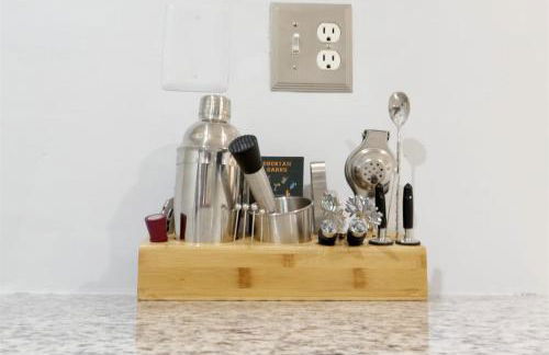 Trendy Apt in Bloomingdale - Parking - Foto 8