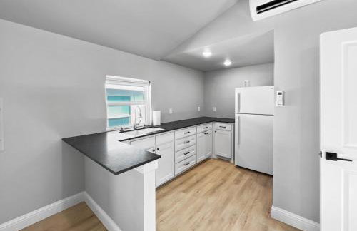 Lakefront Retreat with Sandy Beach! - Foto 12