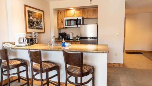 1bd SUITE 504 Perfect Location with Pool and Hot Tub - Foto 3, stove, dishwasher, toaster