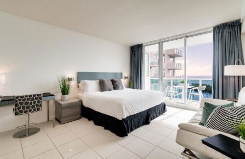 Ocean View Balcony steps from Restaurants, Peacock Park & Marina - Foto 7