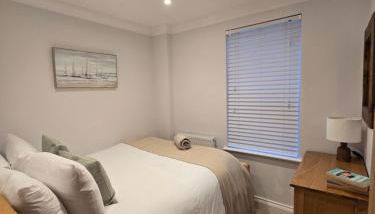 Luxury, Spacious 3 Bedroom, Beachfront Apt with Parking & Courtyard - Shoreside - Foto 2