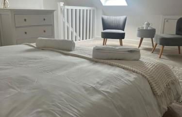 Corner House- hot tub and outdoor fireplace - Foto 32