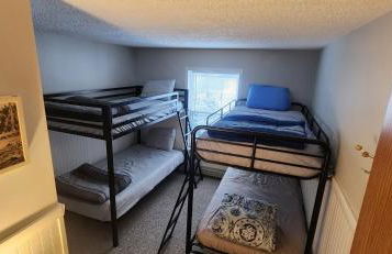 Chandler Hill Base Camp - Enjoy A Nature Getaway in this Rustic Home in the Mountains, 10 minutes from Sunday River Ski Mountain! home - Foto 12