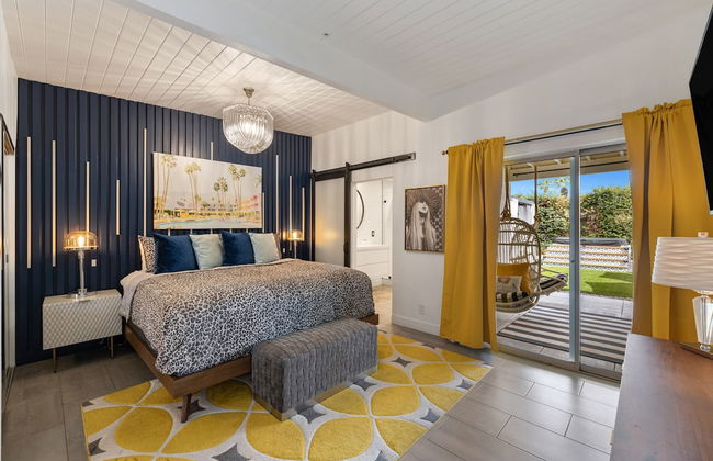 The Beverly - Photo 6