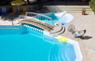 Villa Pefki - Foto 2