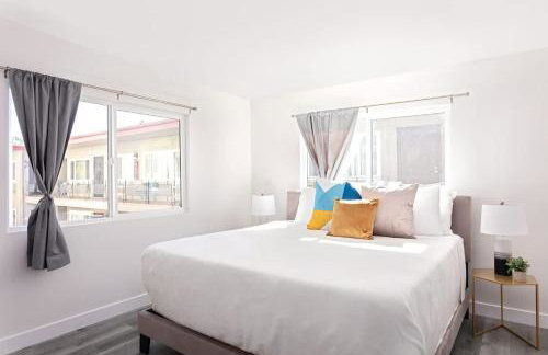 Relax in Spacious 3BR Apt Sleeps 8 and Parking - Foto 18