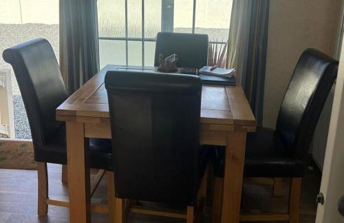 Chalet Sleeps 4 Near Cymyran Beach - Foto 3