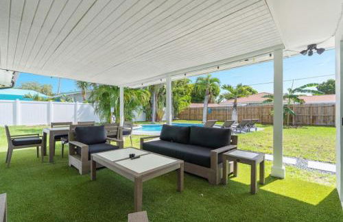 Delilas Chic 3 Bedroom 2 bath Abode with Heated Pool - Foto 48