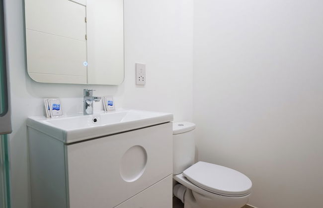 Main Street Suites-Hosted by Sweetstay - Photo 61