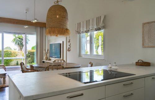 Villa Madrugada, beachside villa in Costabella - Photo 34